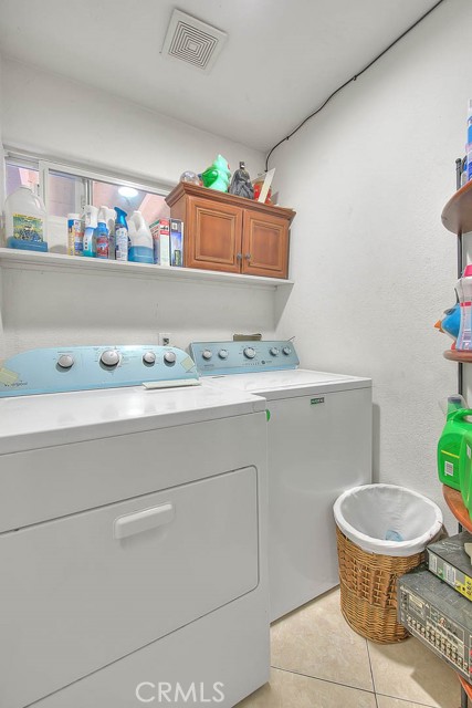 25664 Lola Court, Menifee CA: https://media.crmls.org/medias/e426c9dc-4c5f-45aa-9ad0-76f189f25223.jpg