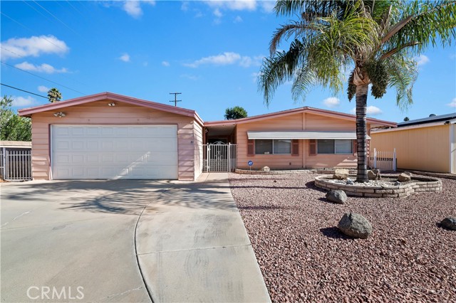Detail Gallery Image 5 of 28 For 1104 Carrotwood Ct, Hemet,  CA 92545 - 2 Beds | 2 Baths