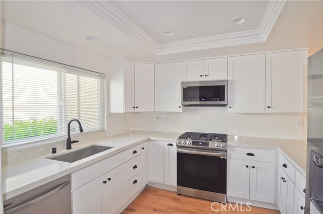 Detail Gallery Image 2 of 10 For 6 Acorn #28,  Irvine,  CA 92604 - 3 Beds | 2 Baths