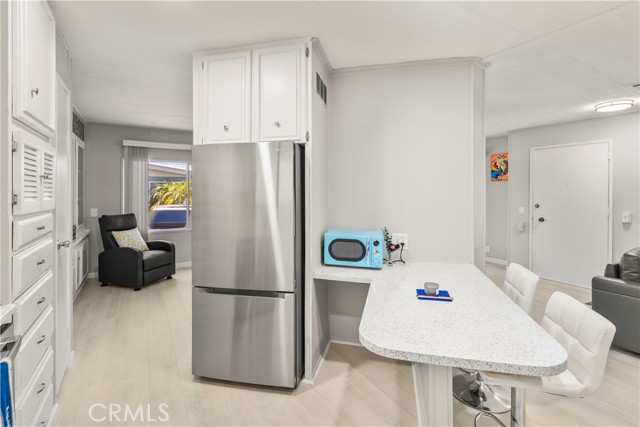 Detail Gallery Image 5 of 38 For 881 Lake Street, Hemet,  CA 92544 - 2 Beds | 2 Baths