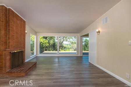 210 Anita Drive, Pasadena CA: https://media.crmls.org/medias/e4285296-2c8c-4912-9a18-a3d06407df20.jpg
