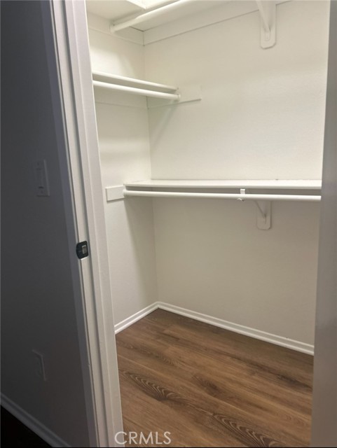 Detail Gallery Image 6 of 8 For 14448 Benefit #2,  Sherman Oaks,  CA 91423 - 2 Beds | 1/1 Baths