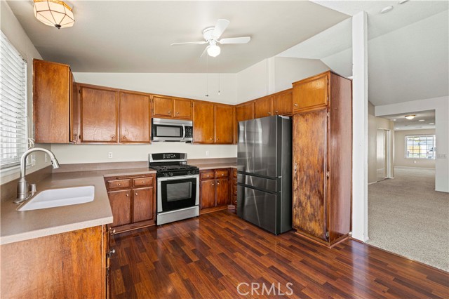 Detail Gallery Image 35 of 38 For 31332 Cherry Dr, Castaic,  CA 91384 - 3 Beds | 2 Baths