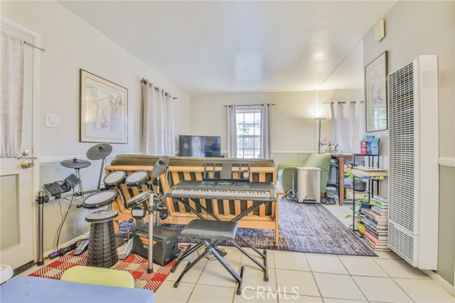717 Ultimo Avenue, Long Beach CA: https://media.crmls.org/medias/e429aa7f-d2d9-4430-bfd9-e4293a38794a.jpg