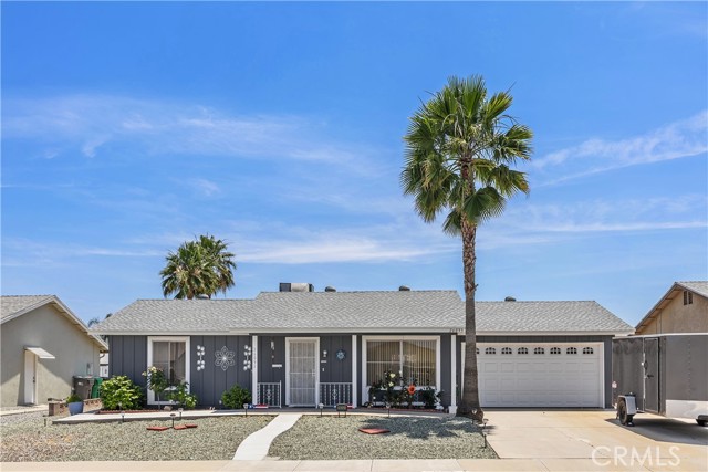 26095 Fairlane Drive, Menifee CA: https://media.crmls.org/medias/e42a2488-3f7e-40dd-a94b-cb1bd4e03203.jpg