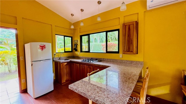 123 Calle La Yerba #1, Outside Of Usa, IL, 60704 123 Calle La Yerba #1, Outside Of Usa, IL, 60704