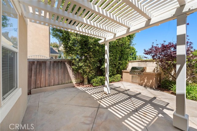 18 Duskywing, Ladera Ranch CA: https://media.crmls.org/medias/e42a3269-a5ab-4b2f-b419-69de723e9908.jpg