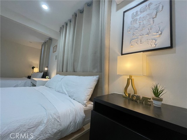 9649 1/2 e naomi ave, Arcadia CA: https://media.crmls.org/medias/e42a860f-2318-46ec-8272-c26347f34da9.jpg
