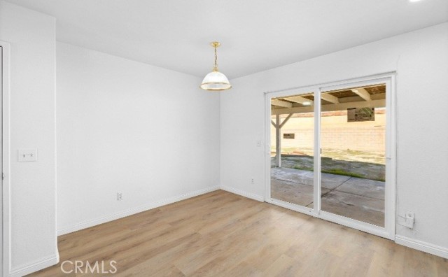 Detail Gallery Image 5 of 9 For 555 Koufax Dr, Lancaster,  CA 93535 - 3 Beds | 2 Baths