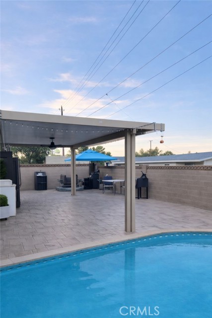 Detail Gallery Image 2 of 9 For 7233 Hayes, Buena Park,  CA 90620 - 4 Beds | 2 Baths