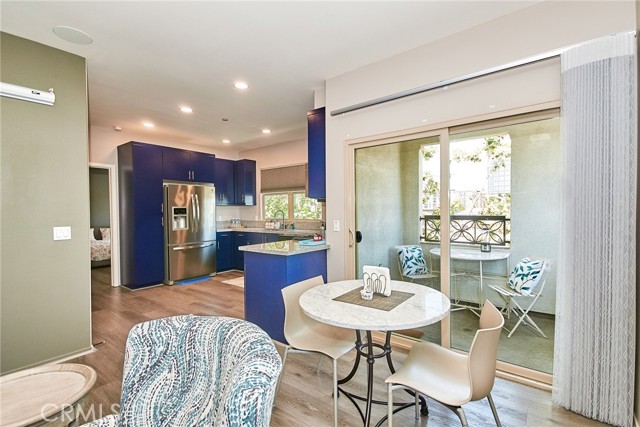 401 S Anaheim Boulevard, Anaheim CA: https://media.crmls.org/medias/e42c04f6-a79c-402f-aa4f-9c7d61f9b226.jpg