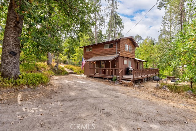 Detail Gallery Image 3 of 31 For 44800 Mountain Meadow Road, Oakhurst,  CA 93644 - 2 Beds | 1 Baths