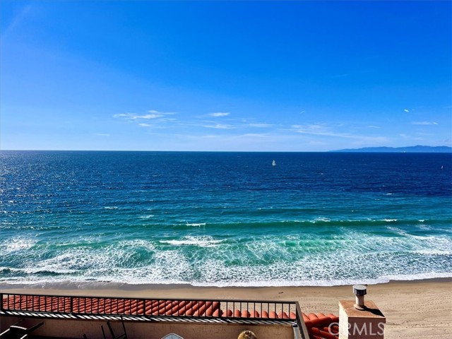 555 Esplanade, Redondo Beach, California 90277, 2 Bedrooms Bedrooms, ,2 BathroomsBathrooms,Residential,Sold,Esplanade,SB23039373