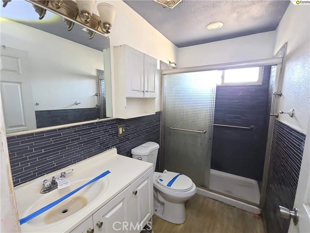 Detail Gallery Image 20 of 27 For 1923 W Pontiac, Fresno,  CA 93705 - 4 Beds | 2 Baths