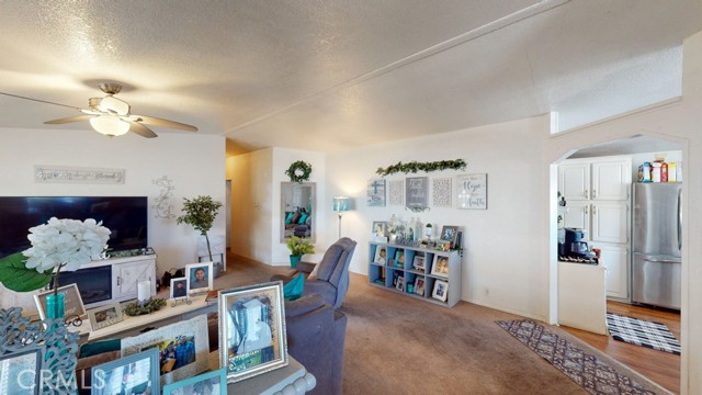 Detail Gallery Image 19 of 26 For 14000 El Evado Rd #56,  Victorville,  CA 92392 - 3 Beds | 2 Baths