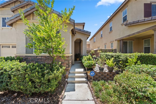 12957 Luna Street, Eastvale CA: https://media.crmls.org/medias/e42f4400-7606-4a40-a717-2b519dd8e0bd.jpg