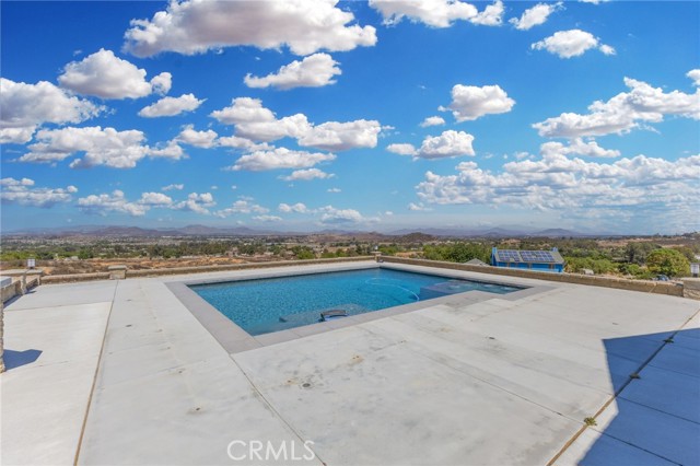 25340 Waldon Road, Menifee CA: https://media.crmls.org/medias/e42fec2d-4c1a-4c65-a77a-e05035cf7c4c.jpg