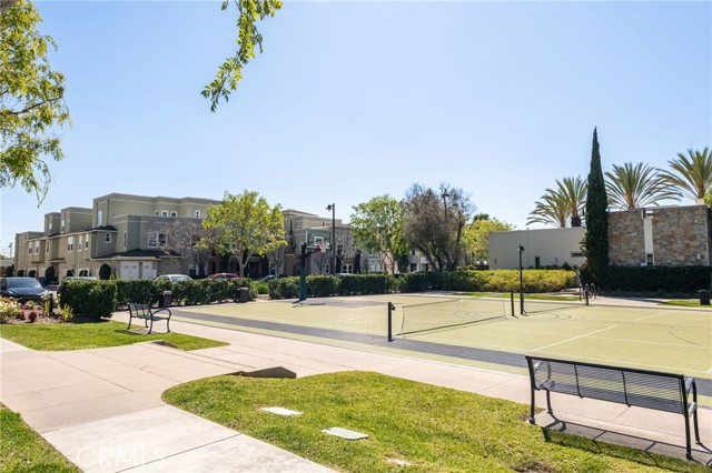 Detail Gallery Image 29 of 58 For 5341 Strand #105,  Hawthorne,  CA 90250 - 2 Beds | 2/1 Baths