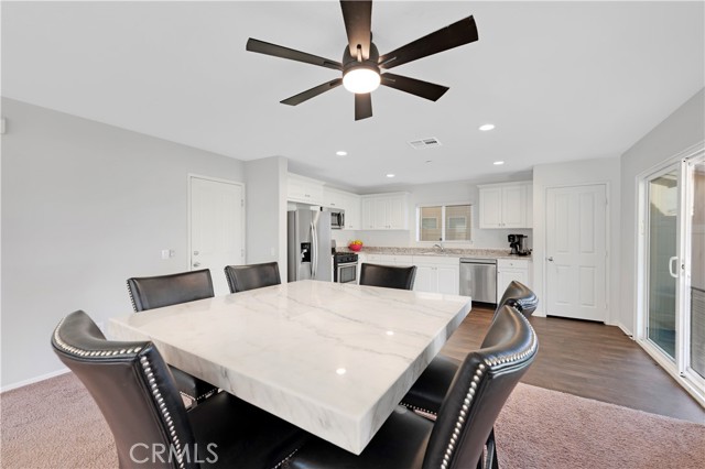 Detail Gallery Image 14 of 42 For 29382 Marblewood Ct, Winchester,  CA 92596 - 4 Beds | 3 Baths