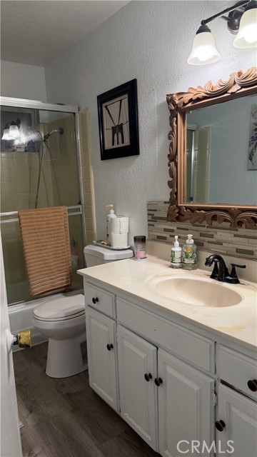 Detail Gallery Image 12 of 32 For 10900 Goss, Sun Valley,  CA 91352 - 4 Beds | 2 Baths