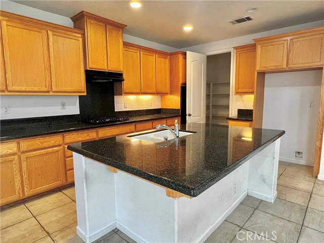 Detail Gallery Image 16 of 38 For 1270 Lurs Ct, Merced,  CA 95348 - 4 Beds | 2/1 Baths