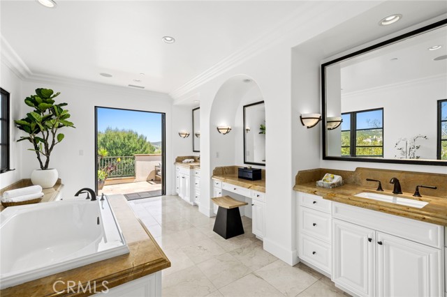 Detail Gallery Image 31 of 48 For 24 Tide Watch, Newport Coast,  CA 92657 - 6 Beds | 7/1 Baths