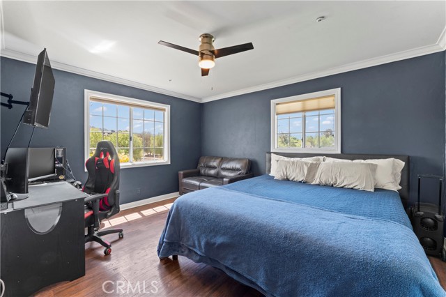 34037 Agua Dulce Canyon Road, Agua Dulce CA: https://media.crmls.org/medias/e432727a-086c-4cbc-b946-0275cf8aef20.jpg
