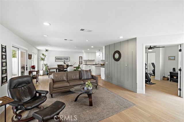 Detail Gallery Image 12 of 42 For 7722 Anillo Way, Carlsbad,  CA 92009 - 4 Beds | 2 Baths