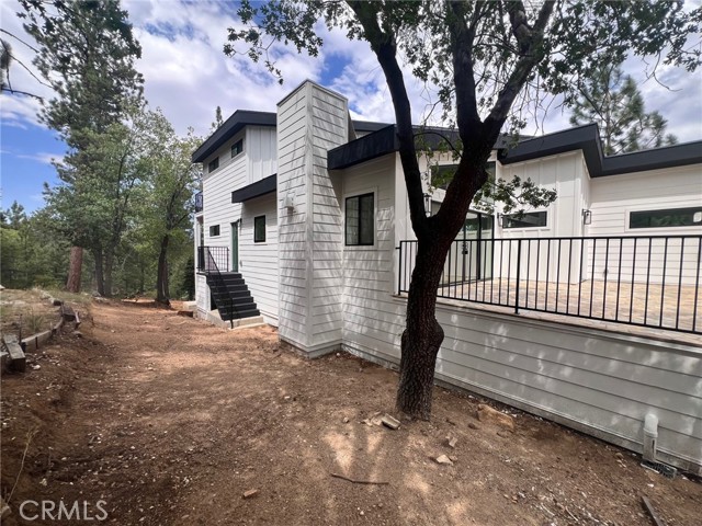 41632 Thrush Court, Big Bear Lake, California 92315, 6 Bedrooms Bedrooms, ,5 BathroomsBathrooms,Residential,For Sale,41632 Thrush Court,CREV23171399