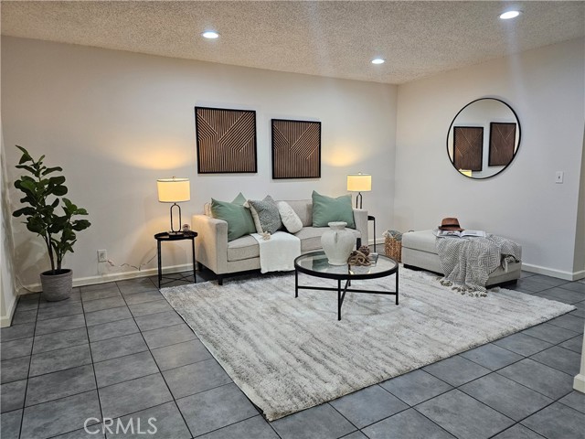 Detail Gallery Image 3 of 21 For 4785 Larwin Ave, Cypress,  CA 90630 - 4 Beds | 2/1 Baths
