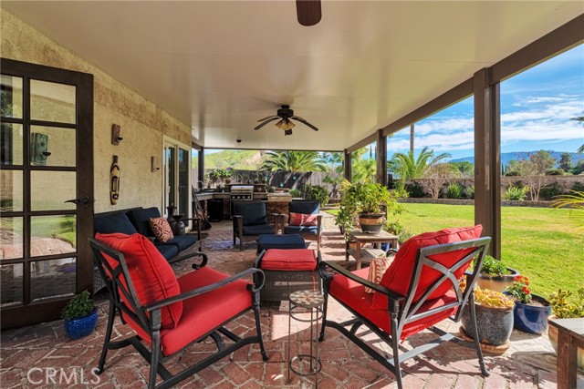 Detail Gallery Image 47 of 59 For 29857 Wistaria Valley, Canyon Country,  CA 91387 - 3 Beds | 3 Baths