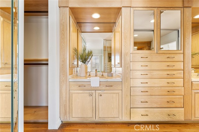 Image 33 of 60 For 5585 Corso Di Napoli