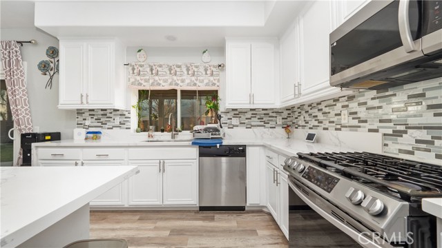 Image 10 of 56 For 14930 Catania Way