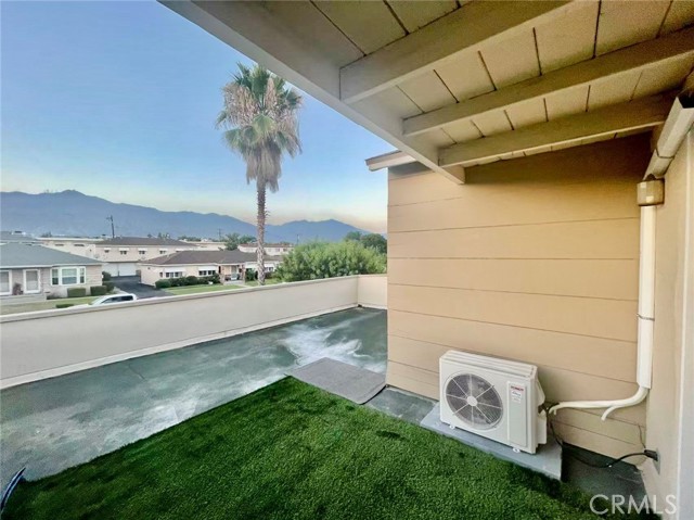 1150 Okoboji Drive, Arcadia CA: https://media.crmls.org/medias/e435636b-fb62-4ff1-af6f-2f6881b54b7a.jpg