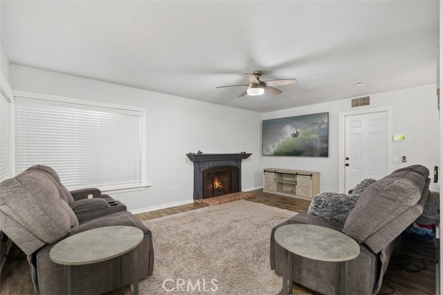 Detail Gallery Image 7 of 29 For 11139 Essex Ave, Montclair,  CA 91763 - 4 Beds | 2/1 Baths