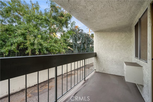 Detail Gallery Image 4 of 17 For 4900 Overland Ave #176,  Culver City,  CA 90230 - 2 Beds | 2 Baths
