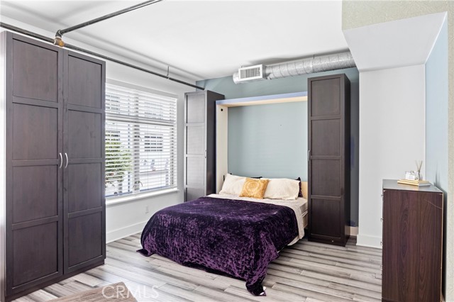 919 E Santa Ana Boulevard, Santa Ana CA: https://media.crmls.org/medias/e4374f77-39f5-4880-a912-9cbb7ba473a2.jpg