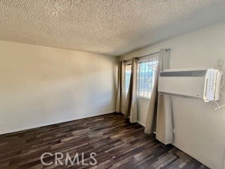 Detail Gallery Image 3 of 7 For 141 S Avenue 22 #17,  Los Angeles,  CA 90031 - 2 Beds | 1 Baths