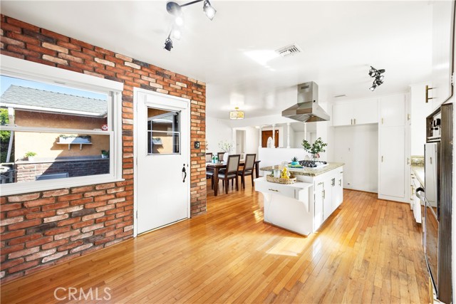 Detail Gallery Image 20 of 56 For 5427 Edgemere Dr, Torrance,  CA 90503 - 4 Beds | 3 Baths