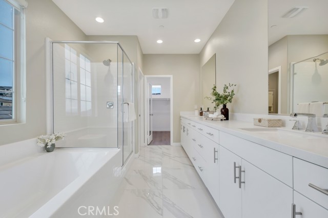 Detail Gallery Image 37 of 60 For 18348 Cachet, Canyon Country,  CA 91350 - 5 Beds | 5 Baths