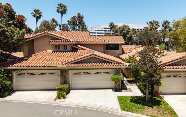 38 Fairway Drive, Manhattan Beach CA: https://media.crmls.org/medias/e4386e79-c64c-4a43-a6d3-8022c2a68e4b.jpg