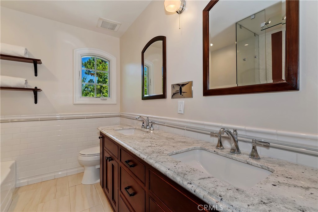 MLS #IG25184788 image #40