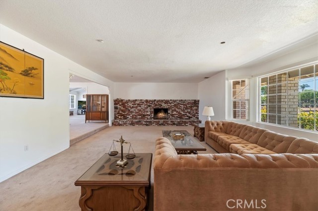 8853 Dufferin Avenue, Riverside CA: https://media.crmls.org/medias/e439a725-72de-4c17-a82b-8ae5fc4ac434.jpg