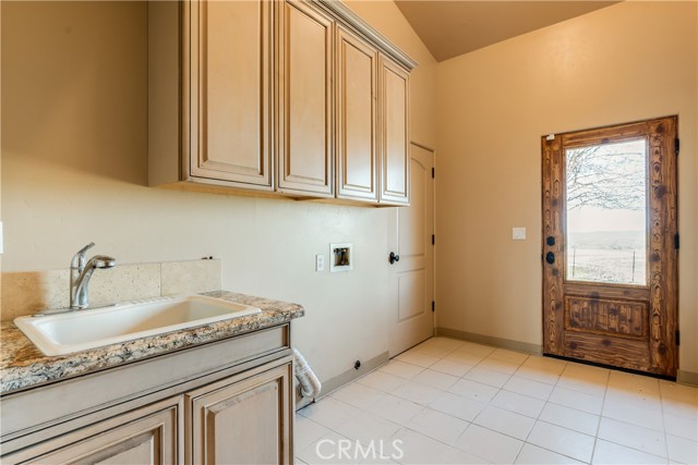 Detail Gallery Image 35 of 75 For 3230 Nacimiento Lake Dr, Paso Robles,  CA 93446 - 7 Beds | 3/1 Baths