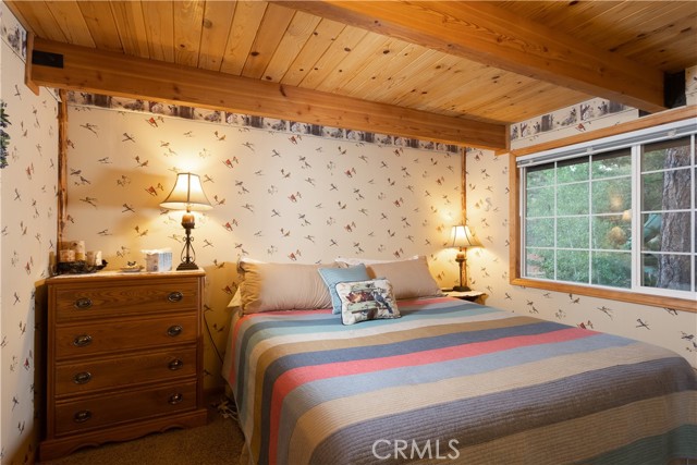 783 Thrush Drive, Big Bear Lake CA: https://media.crmls.org/medias/e43abd64-0e7c-4f1d-8756-0f80579c03d3.jpg