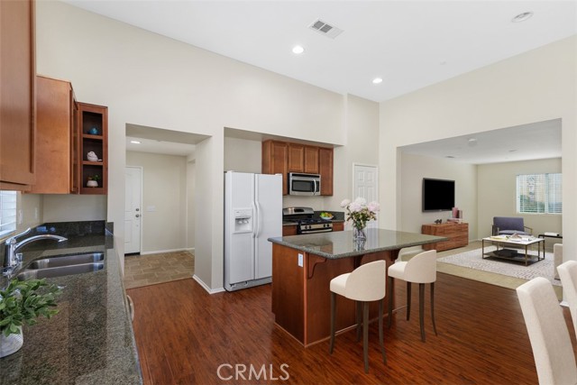 Detail Gallery Image 6 of 31 For 34017 Corktree Rd, Lake Elsinore,  CA 92532 - 3 Beds | 2 Baths