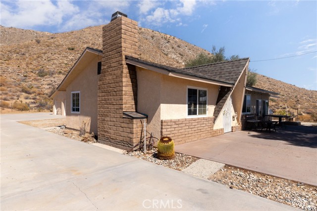 Detail Gallery Image 3 of 42 For 48572 Park Ave, Morongo Valley,  CA 92256 - 2 Beds | 2 Baths