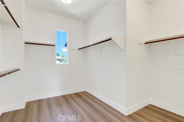 2 Grapevine, Irvine CA: https://media.crmls.org/medias/e43bba3b-b43d-4dde-9864-4b1f035e1806.jpg