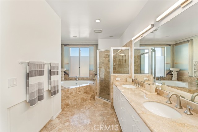 Detail Gallery Image 40 of 53 For 216 23rd St, Manhattan Beach,  CA 90266 - 4 Beds | 3 Baths