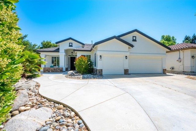 1050 Sleepy Hollow Road, Paso Robles CA: https://media.crmls.org/medias/e43c190f-a8cc-4b1a-ba3e-d37a5613ee9b.jpg